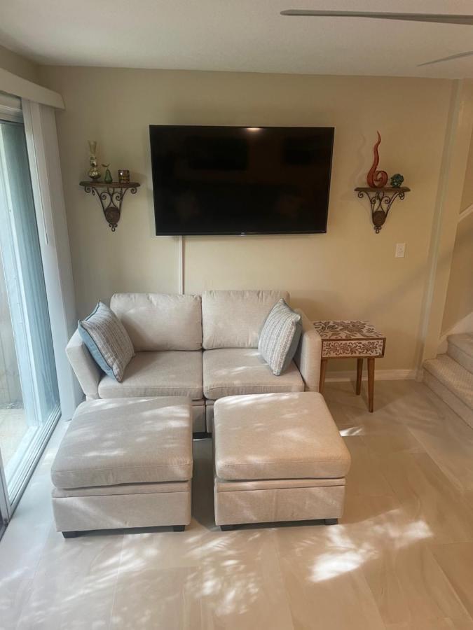 Coastal Townhome In Jupiter 1 Mile To Beach! エクステリア 写真