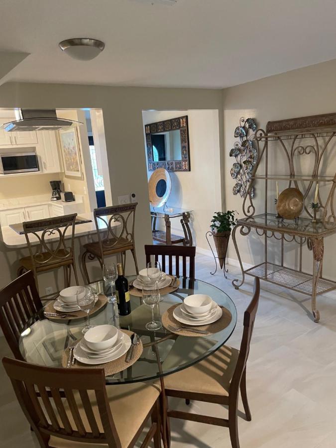 Coastal Townhome In Jupiter 1 Mile To Beach! エクステリア 写真