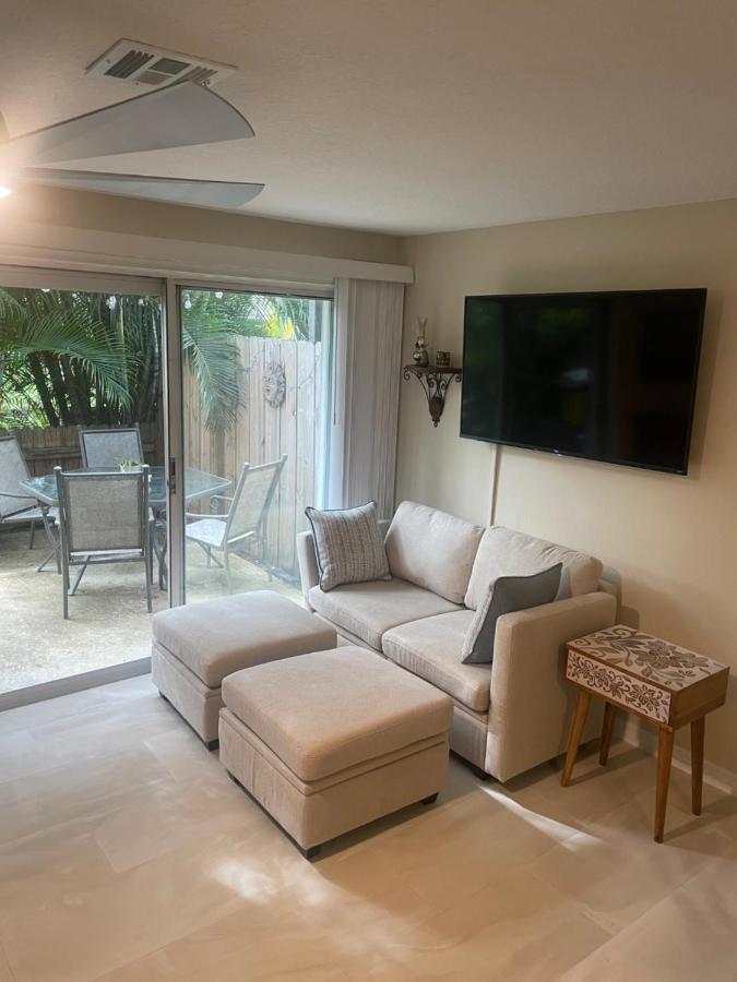Coastal Townhome In Jupiter 1 Mile To Beach! エクステリア 写真
