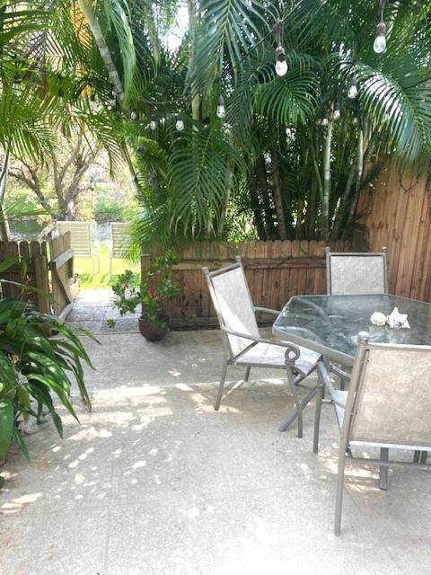 Coastal Townhome In Jupiter 1 Mile To Beach! エクステリア 写真